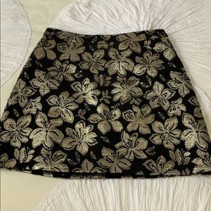 Alice + Olivia metallic tweed skirt - size 2